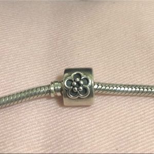 Pandora flower bead